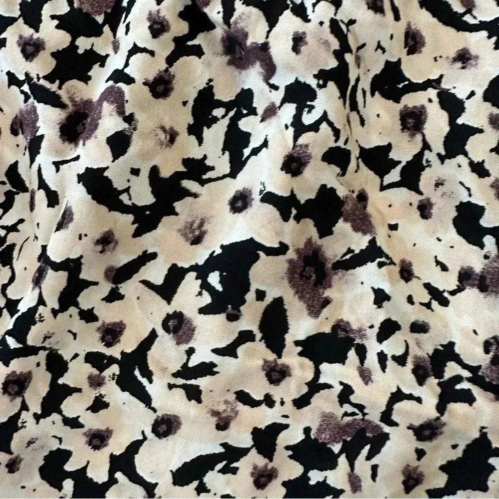 Primark Women's Beige & Black Floral Pull-On Shorts with Waist Tie Size 10 NWT
